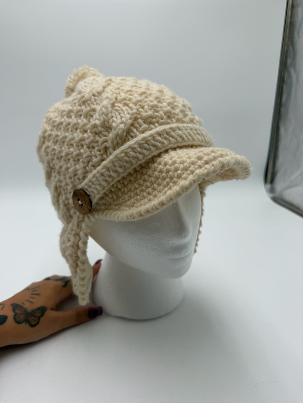 Vintage Tambaco Knits 100% Wool Hat Nepal Cream Cable Knit Ear Flap Cabin Winter